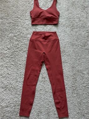 ZYIA  Terracotta High-Waist Leggings with Matching V-Neck Sports Bra
